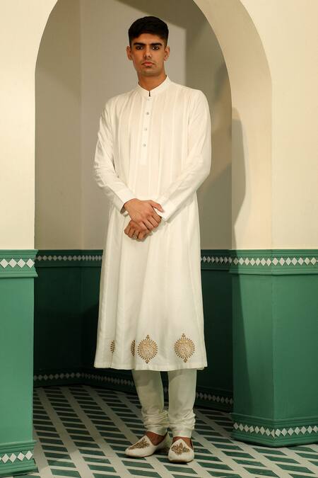Buy_Sulakshna Jasra_Off White Satin Mirrors Dori Border Embroidered Sherwani Set _Online_at_Aza_Fashions