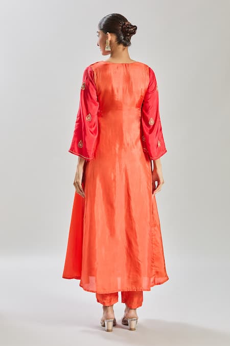 Naintara Bajaj Heart Cutdana Embroidered Kurta Set 