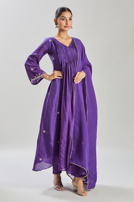 Shop Naintara Bajaj Purple Organza, Silk Zari, Sequins V-neck Floral Embroidered Kurta Set Online at Aza Fashions Shop_Naintara Bajaj_Purple Organza, Silk Zari, Sequins V-neck Floral Embroidered Kurta Set _Online_at_Aza_Fashions