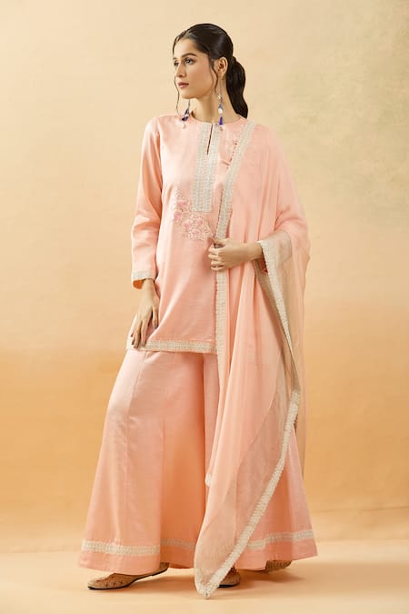 Buy Brij Peach Linen, Silk Embroidery, Diamonds Keyhole Neck Dori Kurta Set Buy_Brij_Peach Linen, Silk Embroidery, Diamonds Keyhole Neck Dori Kurta Set