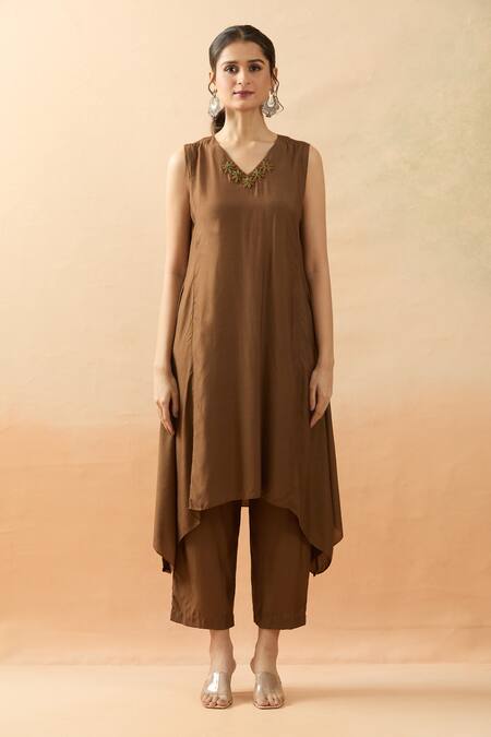 Buy Brij Brown Chanderi Silk, Muslin Embroidery Open Neck, Thread Jacket Kurta Set Buy_Brij_Brown Chanderi Silk, Muslin Embroidery Open Neck, Thread Jacket Kurta Set