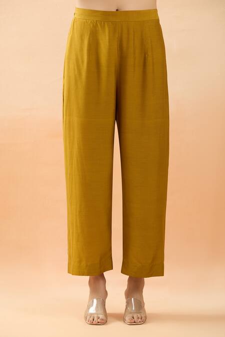 Shop_Brij_Yellow Linen, Satin Embroidery, Zari Round Floral Applique Thread Kurta Set _Online_at_Aza_Fashions