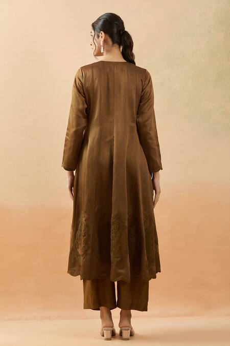 Shop Brij Brown Organza, Linen Embroidery V-neck Thread Kurta Set at Aza Fashions Shop_Brij_Brown Organza, Linen Embroidery V-neck Thread Kurta Set _at_Aza_Fashions