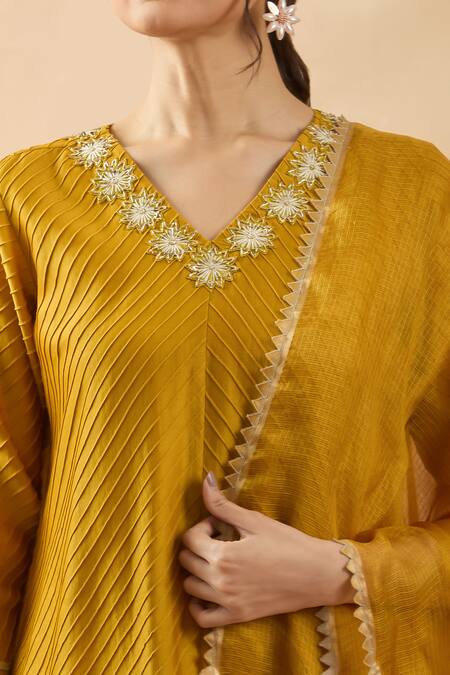 Buy_Brij_Yellow Chanderi Silk Applique, Sequins V-neck Mustard Embroidered Kurta Set _Online_at_Aza_Fashions
