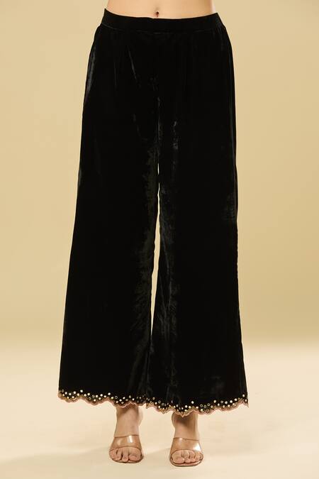 Shop Pouli Pret Black Velvet, Linen Mirrors, Zari, Sequins, Floral Butti Embroidered Kurta Set Online at Aza Fashions Shop_Pouli Pret_Black Velvet, Linen Mirrors, Zari, Sequins, Floral Butti Embroidered Kurta Set _Online_at_Aza_Fashions