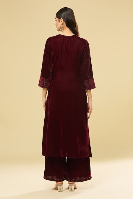 Pouli Pret Zari Embroidered Maroon Kurta Set 