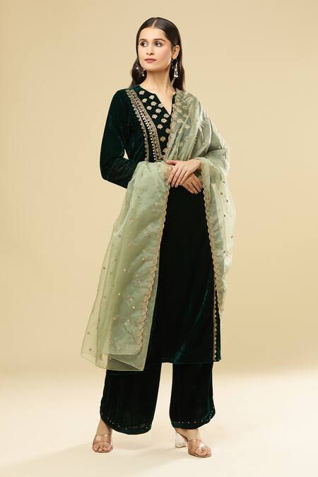 Pouli Pret_Green Velvet, Cotton, Organza Sequins, Zari Embroidered Kurta Palazzo Set _at_Aza_Fashions