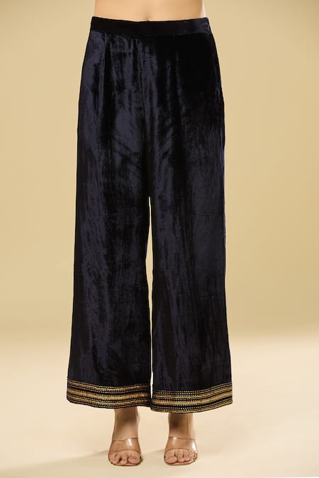 Buy Pouli Pret Blue Velvet, Cotton Pearls, Sequins, Zari V-neck Navy Embroidered Kurta Set Online at Aza Fashions Buy_Pouli Pret_Blue Velvet, Cotton Pearls, Sequins, Zari V-neck Navy Embroidered Kurta Set _Online_at_Aza_Fashions