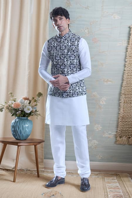 Aryavir Malhotra Foil Printed Bandi With Kurt Set 