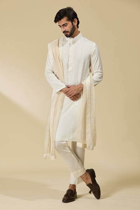 Buy Ewoke Off White Tencel Sequins, Cut Work Cutdana And Embroidered Kurta Set Buy_Ewoke_Off White Tencel Sequins, Cut Work Cutdana And Embroidered Kurta Set