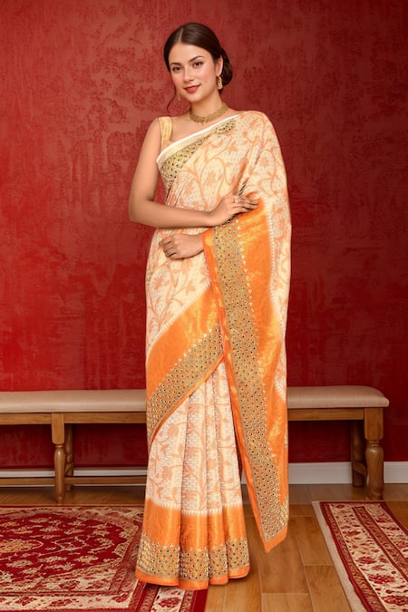 Buy Naintara Bajaj Cream Silk, Kota Doria Embroidery Floral Woven Kanjeevaram Saree Online at Aza Fashions Buy_Naintara Bajaj_Cream Silk, Kota Doria Embroidery Floral Woven Kanjeevaram Saree _Online_at_Aza_Fashions