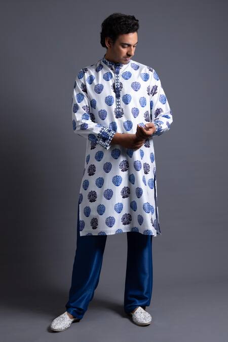 Thetaa White Viscose, Silk, Polyester Embroidery Floral Butti Print Kurta Set at Aza Fashions Thetaa_White Viscose, Silk, Polyester Embroidery Floral Butti Print Kurta Set _at_Aza_Fashions