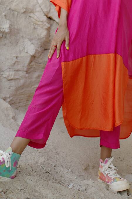 Shop_Ituvana_Orange Silk Mandarin Collar Color Block Kurta And Pyjama Set _Online_at_Aza_Fashions
