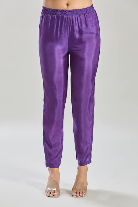 Naintara Bajaj Purple Organza, Silk Zari, Sequins V-neck Floral Embroidered Kurta Set at Aza Fashions Naintara Bajaj_Purple Organza, Silk Zari, Sequins V-neck Floral Embroidered Kurta Set _at_Aza_Fashions