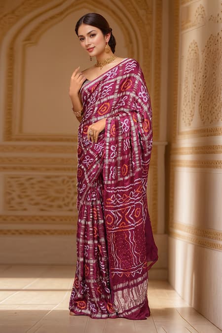 Samyukta Singhania_Magenta Silk Zari Round Neck Geometric Gharchola Saree And Unstitched Blouse_at_Aza_Fashions