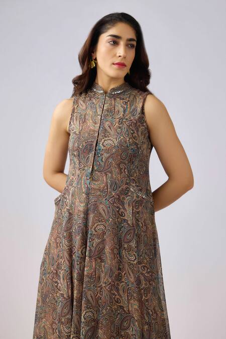 Buy Basanti - Kapde Aur Koffee Beige Georgette Cut Work Mandarin Collar Paisley Print Jumpsuit Online at Aza Fashions Buy_Basanti - Kapde Aur Koffee_Beige Georgette Cut Work Mandarin Collar Paisley Print Jumpsuit_Online_at_Aza_Fashions