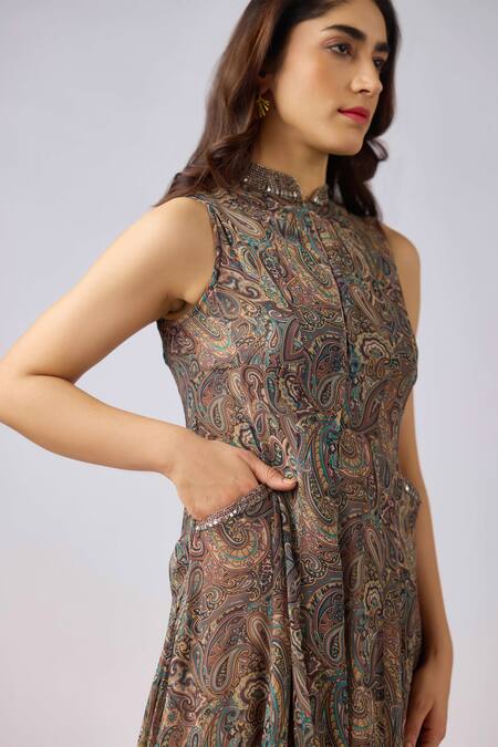 Shop Basanti - Kapde Aur Koffee Beige Georgette Cut Work Mandarin Collar Paisley Print Jumpsuit Online at Aza Fashions Shop_Basanti - Kapde Aur Koffee_Beige Georgette Cut Work Mandarin Collar Paisley Print Jumpsuit_Online_at_Aza_Fashions