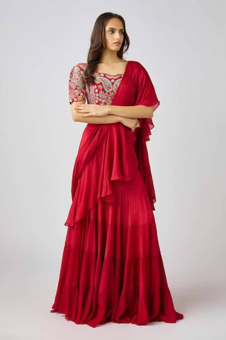 Basanti - Kapde Aur Koffee Gradient Ruffle Pre-Draped Saree With Embroidered Blouse 