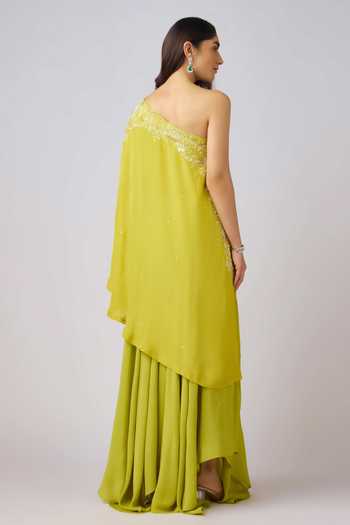 Basanti Kapde aur Koffee Aari Embroidered One Shoulder Kaftan Set 