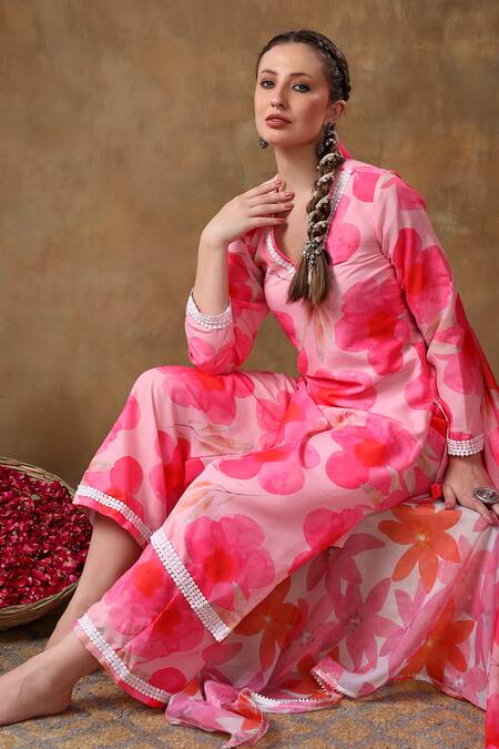 Shop Pomcha Jaipur Pink Muslin, Organza Lace, Embroidery Floral Printed Kurta Set With Dupatta Online at Aza Fashions Shop_Pomcha Jaipur_Pink Muslin, Organza Lace, Embroidery Floral Printed Kurta Set With Dupatta _Online_at_Aza_Fashions