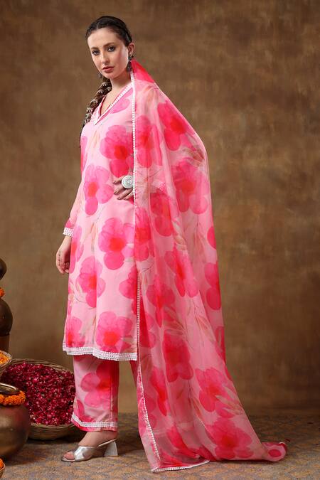 Buy Pomcha Jaipur Pink Muslin, Organza Lace, Embroidery Floral Printed Kurta Set With Dupatta Buy_Pomcha Jaipur_Pink Muslin, Organza Lace, Embroidery Floral Printed Kurta Set With Dupatta