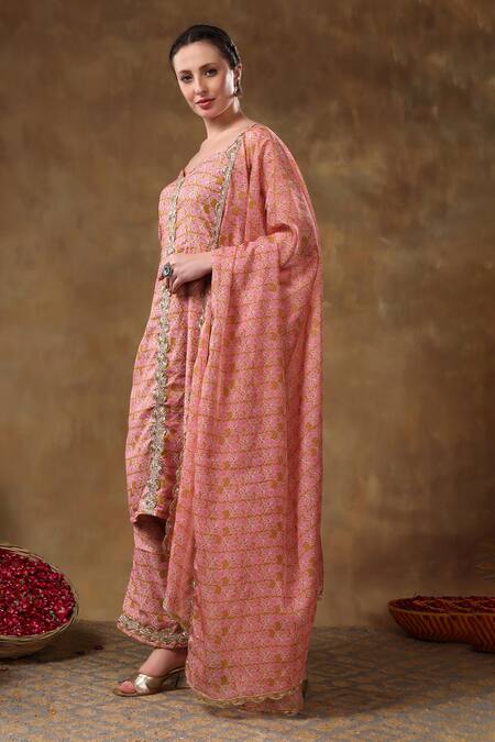 Pomcha Jaipur Brown Muslin, Organza Gota Patti Sweetheart Floral Lace Embellished Kurta Set at Aza Fashions Pomcha Jaipur_Brown Muslin, Organza Gota Patti Sweetheart Floral Lace Embellished Kurta Set _at_Aza_Fashions