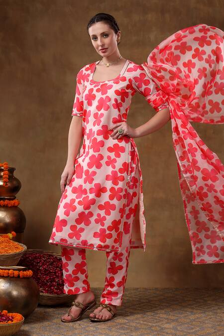 Shop Pomcha Jaipur Orange Muslin, Organza Gota Patti Round Florence Print Embellished Kurta Set Online at Aza Fashions Shop_Pomcha Jaipur_Orange Muslin, Organza Gota Patti Round Florence Print Embellished Kurta Set _Online_at_Aza_Fashions