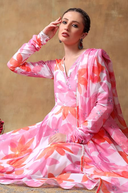 Pomcha Jaipur Pink Muslin, Organza Gota Patti, Embroidery V-neck Florette Print Anarkali Set at Aza Fashions Pomcha Jaipur_Pink Muslin, Organza Gota Patti, Embroidery V-neck Florette Print Anarkali Set _at_Aza_Fashions