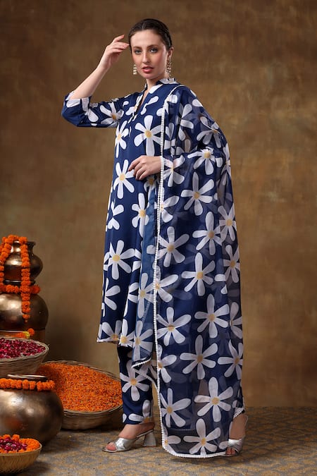 Shop Pomcha Jaipur Blue Muslin, Organza Embroidery Mandarin Collar Daisy Print Kurta Pant Set Online at Aza Fashions Shop_Pomcha Jaipur_Blue Muslin, Organza Embroidery Mandarin Collar Daisy Print Kurta Pant Set _Online_at_Aza_Fashions