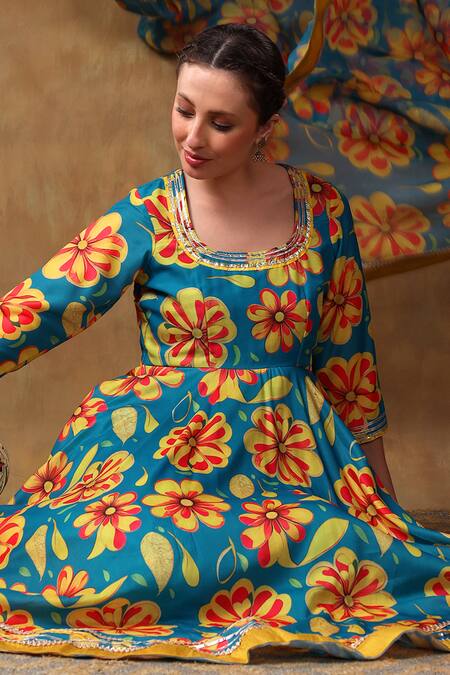 Buy Pomcha Jaipur Blue Muslin, Organza Gota Patti Round Neck Garden Print Anarkali Set Buy_Pomcha Jaipur_Blue Muslin, Organza Gota Patti Round Neck Garden Print Anarkali Set