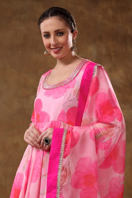Buy_Pomcha Jaipur_Pink Muslin, Organza Gota Patti Scoop Neck Bloom Print Anarkali Pant Set 