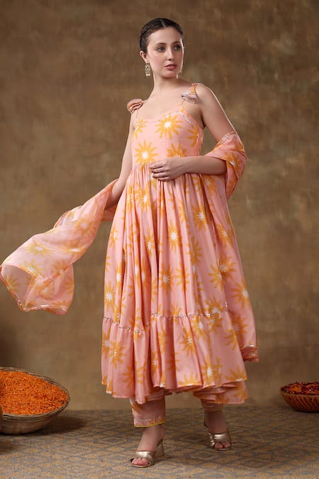 Pomcha Jaipur Peach Muslin, Organza Embroidery, Gota Patti Flora Print Anarkali Pant Set at Aza Fashions Pomcha Jaipur_Peach Muslin, Organza Embroidery, Gota Patti Flora Print Anarkali Pant Set _at_Aza_Fashions