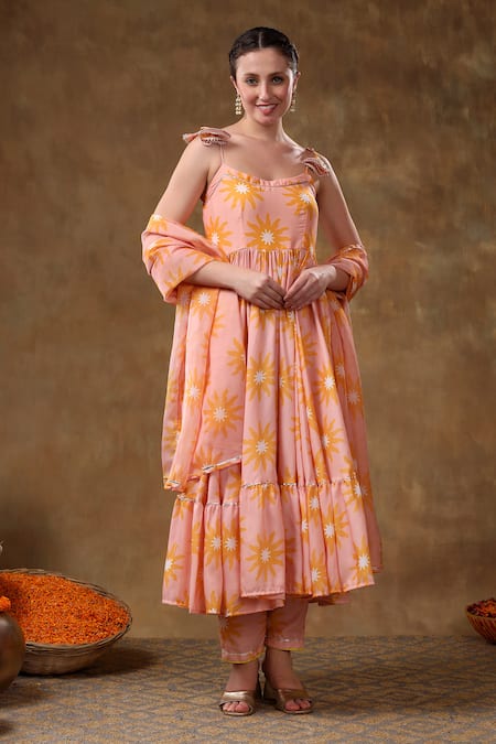 Buy Pomcha Jaipur Peach Muslin, Organza Embroidery, Gota Patti Flora Print Anarkali Pant Set Buy_Pomcha Jaipur_Peach Muslin, Organza Embroidery, Gota Patti Flora Print Anarkali Pant Set