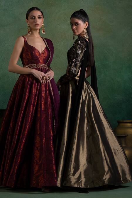 Buy Lashkaraa Gold Brocade, Georgette Sequins, Zari One Shoulder Metallic Lehenga Set Buy_Lashkaraa_Gold Brocade, Georgette Sequins, Zari One Shoulder Metallic Lehenga Set