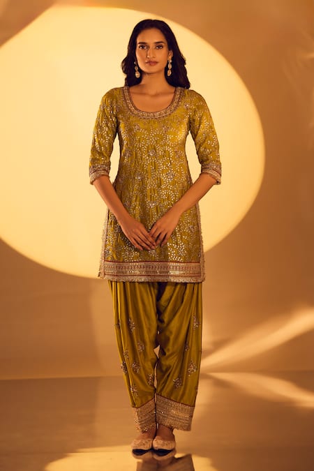 Shop_Gopi Vaid_Green Net, Tussar Embroidery, Sequins Round Neck Floral Kurta Set _at_Aza_Fashions