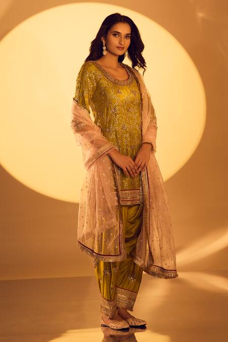 Buy_Gopi Vaid_Green Net, Tussar Embroidery, Sequins Round Neck Floral Kurta Set _Online_at_Aza_Fashions