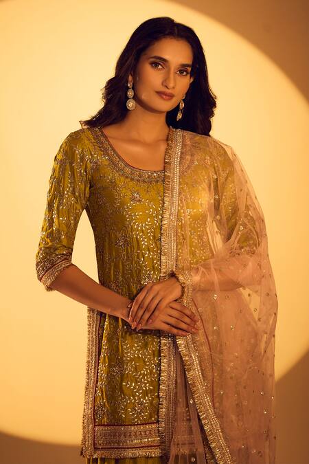 Shop_Gopi Vaid_Green Net, Tussar Embroidery, Sequins Round Neck Floral Kurta Set _Online_at_Aza_Fashions