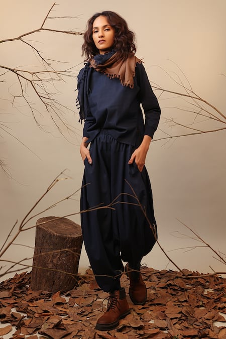 MATI_1 Blue Cotton Dhoti Style Balloon Pant Online at Aza Fashions MATI_1_Blue Cotton Dhoti Style Balloon Pant _Online_at_Aza_Fashions