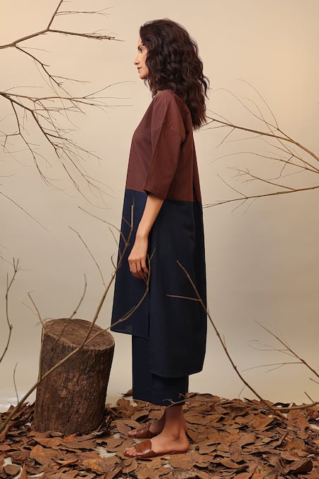 Buy MATI_1 Blue Cotton Solid Capri Pant Online at Aza Fashions Buy_MATI_1_Blue Cotton Solid Capri Pant _Online_at_Aza_Fashions