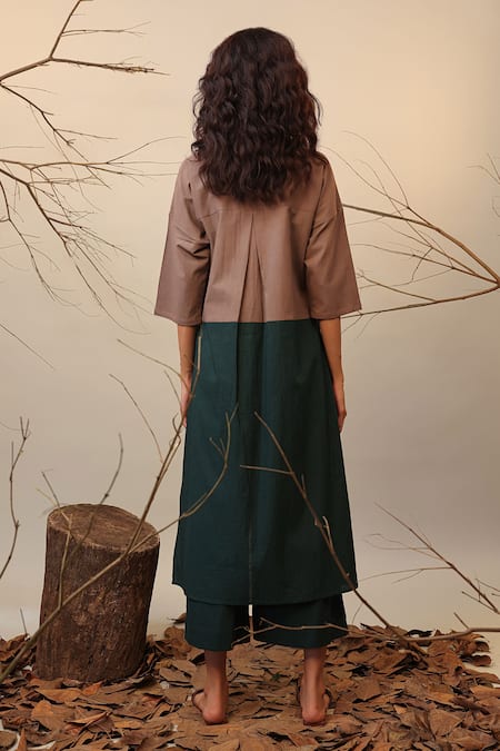 Shop MATI_1 Green Cotton Solid Capri Pant at Aza Fashions Shop_MATI_1_Green Cotton Solid Capri Pant _at_Aza_Fashions