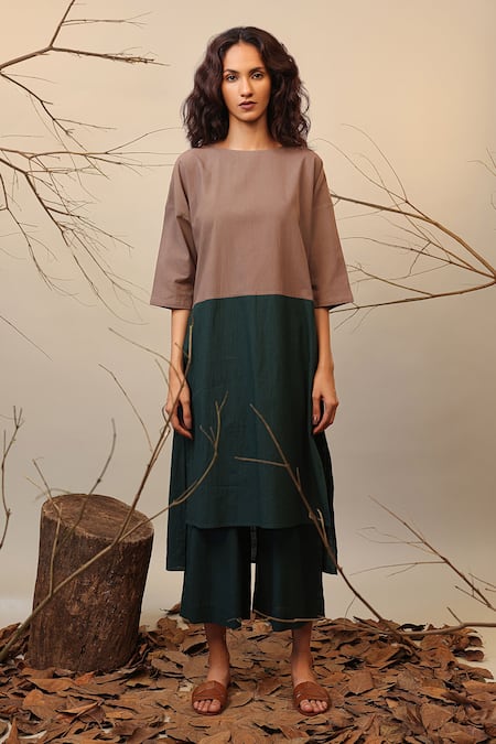 MATI_1 Green Cotton Solid Capri Pant Online at Aza Fashions MATI_1_Green Cotton Solid Capri Pant _Online_at_Aza_Fashions