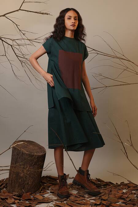 MATI_Green Cotton Crew Neck Applique Color Block Midi Dress _Online_at_Aza_Fashions