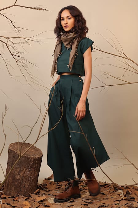Shop_Mati_Green Cotton Collared Solid Crop Top With Raglan Sleeves _at_Aza_Fashions