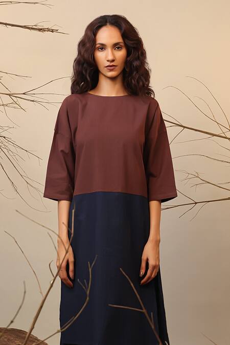 Buy MATI_1 Brown Cotton Round Neck Color Block Tunic And Capri Pant Set Online at Aza Fashions Buy_MATI_1_Brown Cotton Round Neck Color Block Tunic And Capri Pant Set _Online_at_Aza_Fashions