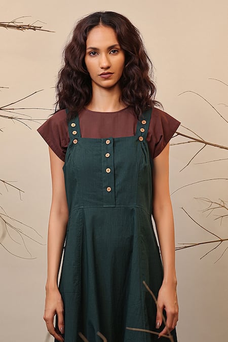MATI_1 Green Cotton Solid Flared Dungaree Online at Aza Fashions MATI_1_Green Cotton Solid Flared Dungaree _Online_at_Aza_Fashions