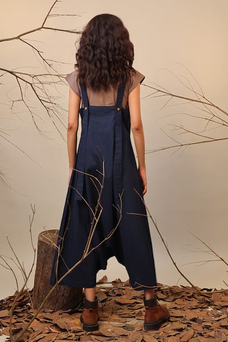 MATI_1 Solid Flared Dungaree With Crop Top 