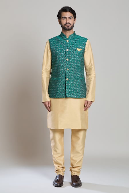 Arihant Rai Sinha_Green Jacquard, Silk Embroidery Abstract Woven Bundi And Kurta Set _at_Aza_Fashions