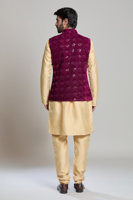 Shop Arihant Rai Sinha Wine Velvet, Silk Sequins Embroidered Bundi And Kurta Set at Aza Fashions Shop_Arihant Rai Sinha_Wine Velvet, Silk Sequins Embroidered Bundi And Kurta Set _at_Aza_Fashions