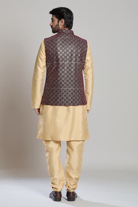 Arihant Rai Sinha Maroon Velvet Sequin Embroidered Nehru Jacket 