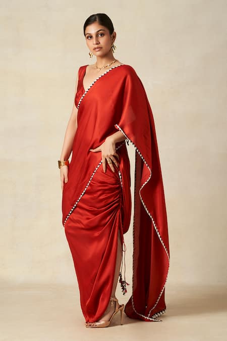 Gulabo By Abu Sandeep_Red Modal V-neck Solid Twisted Blouse _Online_at_Aza_Fashions